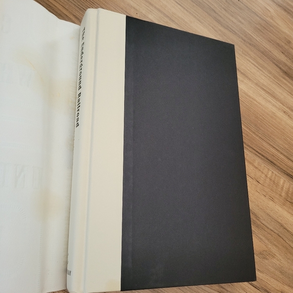 The Underground Railroad by Colton Whitehead - Picture 7 of 13